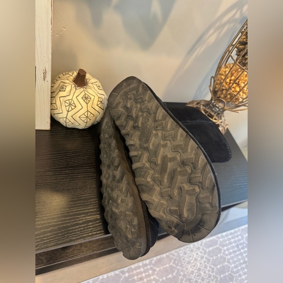 Women’s BearPaw boots size 11 - Picture 6 of 6